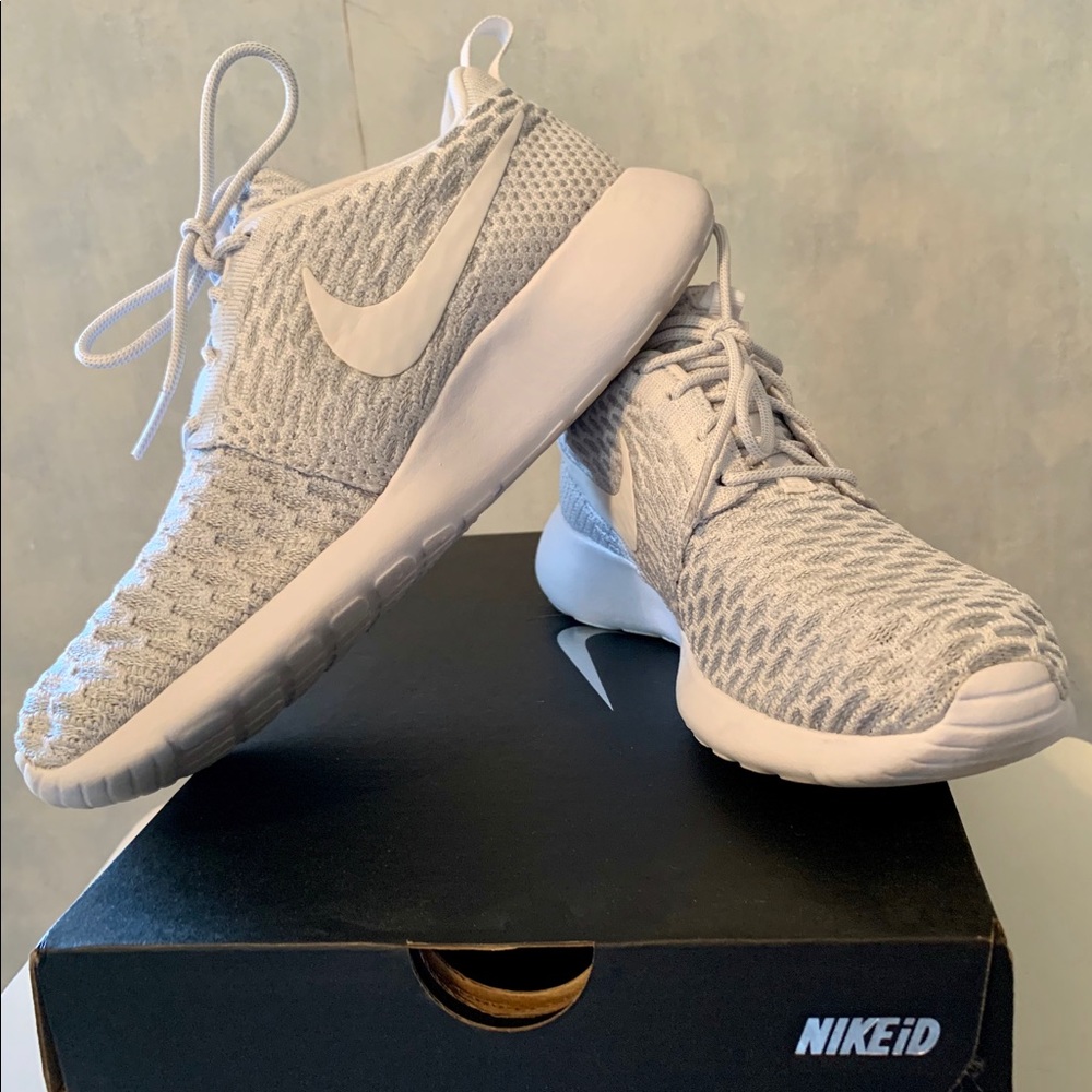 Nike Roshe One Flyknit ID Women’s Custom Sneaker
